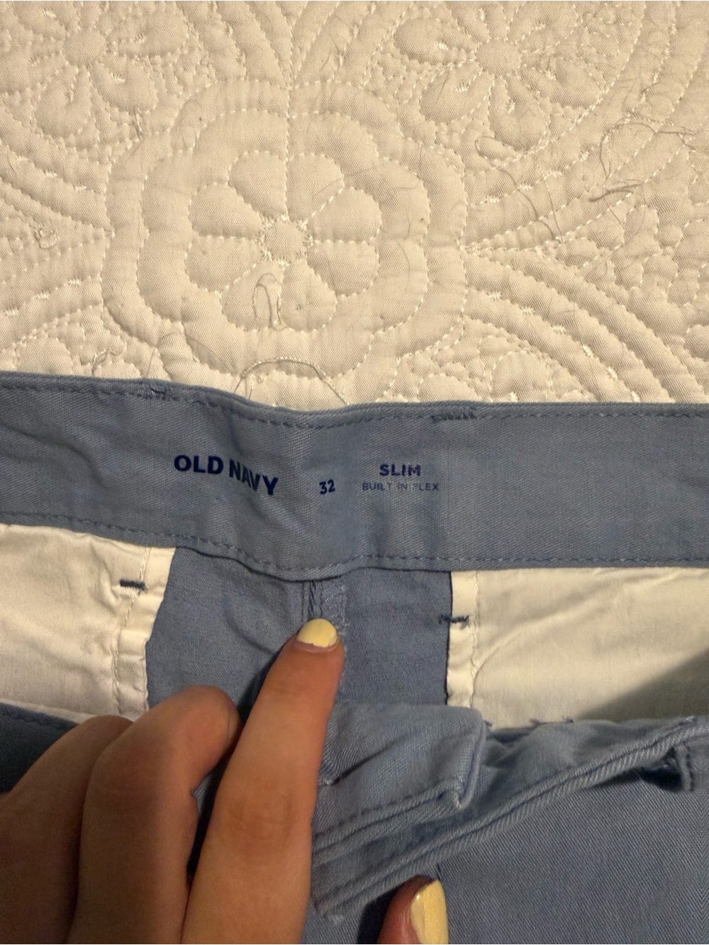 NWT Old Navy Men's Dusty Blue Flat-Front Chino Shorts (Built in Flex) - Picture 2 of 2